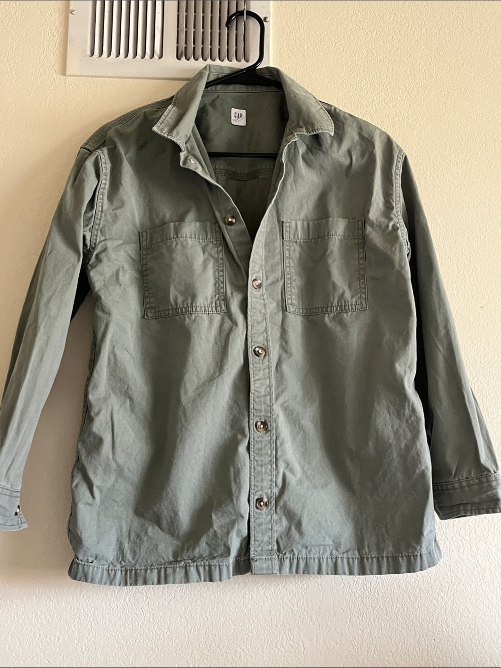 GAP Kids Button-Front Shirt in Olive Green